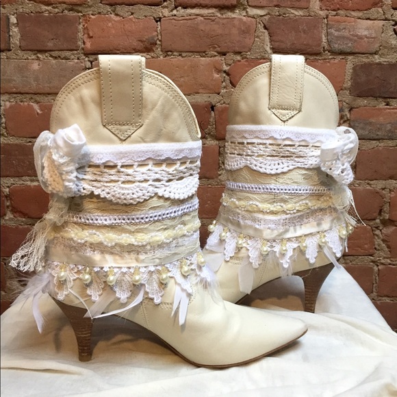 VINTAGE ALTERED White Leather Cowgirl Boots - Picture 3 of 8